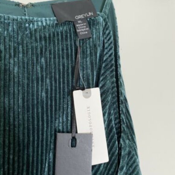 Anthropologie EVELYN VELVET TIE-FRONT JUMPSUIT new SIZE XL nwt green color - Picture 6 of 6